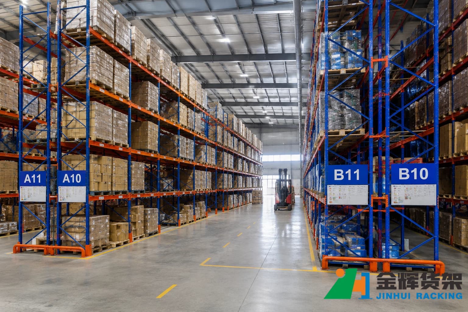 Heavy duty selective pallet racking and double deep pallet racking systems installed in a modern warehouse Heavy duty selective pallet racking and double deep pallet racking systems installed in a modern warehouse